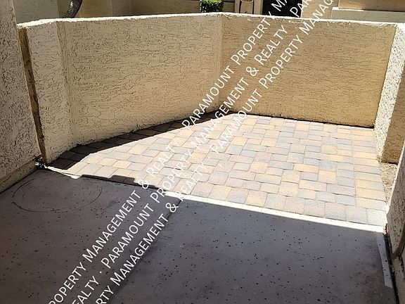 5th image of 833 E Lola Dr
