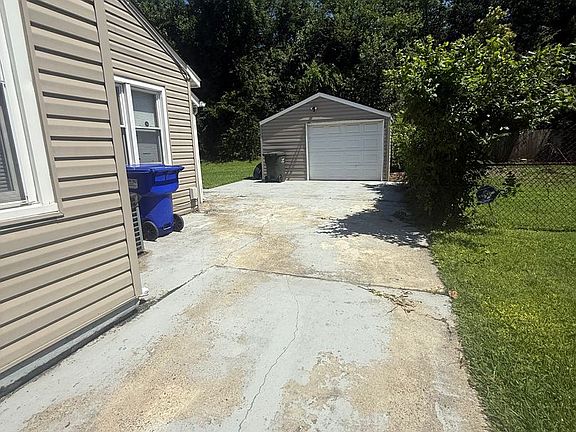 4th image of 3030 Westminster Ave