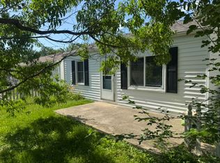 45 Lilac Ln, Springfield, IL 62702