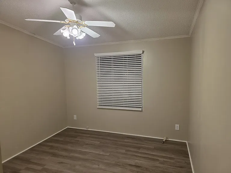 1368 Constantine Ln — Photo 4