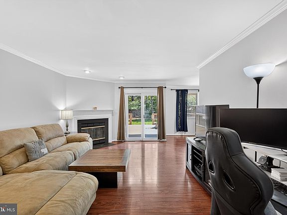 2nd image of 222 Orchard Dr