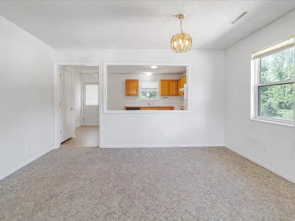 710 Wilkes Dr, Warrensburg, MO