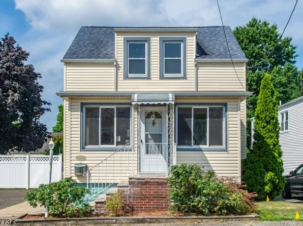 12-68 3rd St, Fair Lawn Boro, NJ 07410