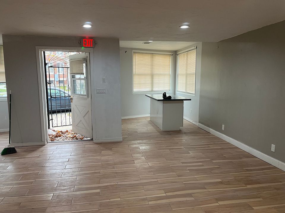 2nd image of 887-891 Brock Ave #1