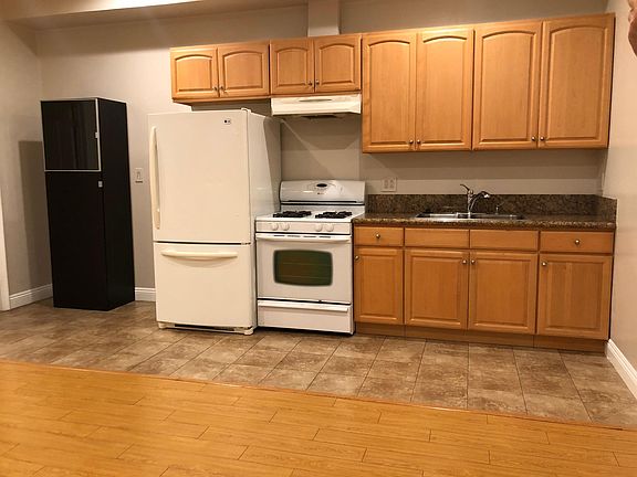 2nd image of 1430 Corona Dr