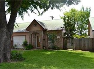 838 Tangle Oaks Dr, Bellville, TX 77418