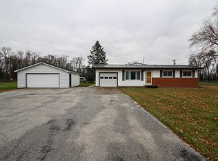 17329 Lovers Ln, Three Rivers, MI 49093