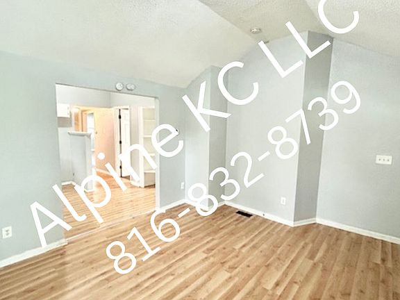 2nd image of 810 S Woodbury St