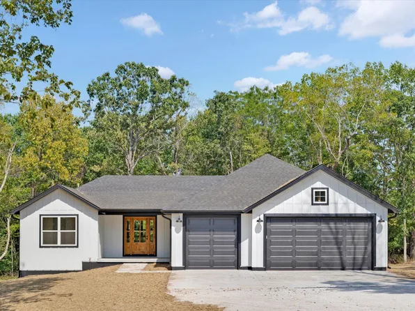 6826 N Farm Road 53, Walnut Grove, MO 65770