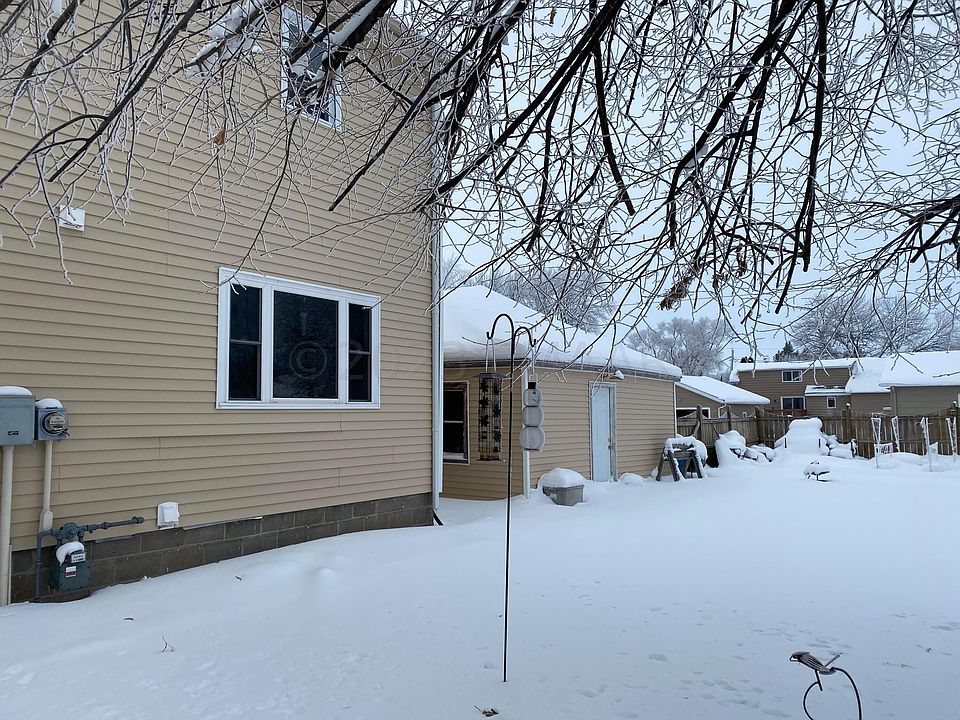 920 4th Ave N, Wahpeton, ND 58075 Zillow
