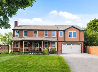 5 Trofin Ln, Peabody, MA 01960