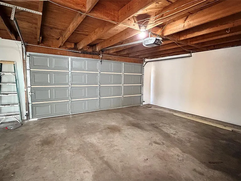 7202 S Dairy Ashford Rd — Photo 34