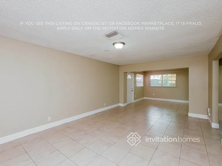 9381 NW 33rd Pl — Photo 3