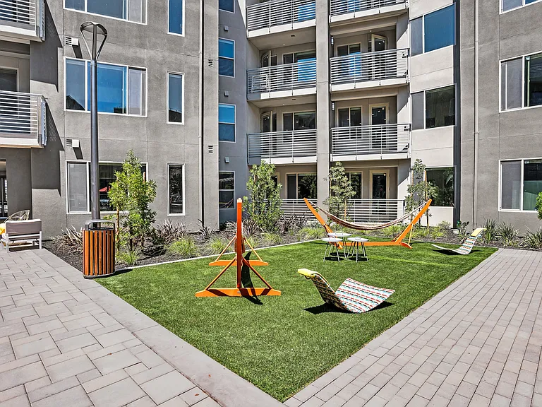 Aya Apartments — Photo 21