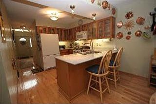 3rd image of 1032 Cumberland Ct