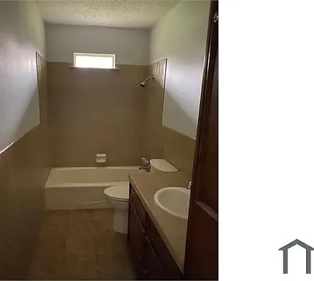 4 bed, 2759 sqft, $1,800 — Photo 3