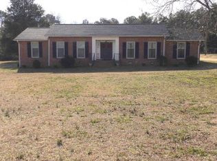 1003 Deadfall Rd W, Greenwood, SC 29649