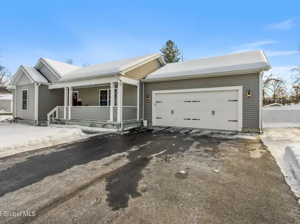 5 Laclaire Street, Hudson Falls, NY 12839