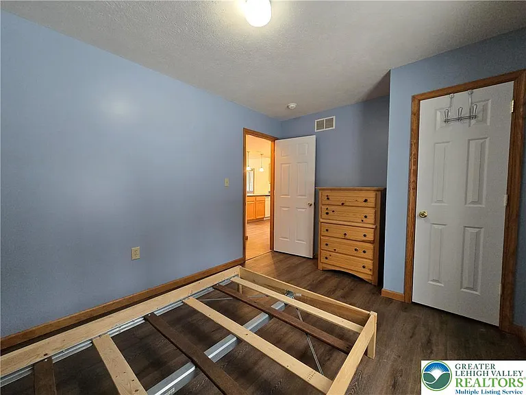 104 Flo Ct — Photo 15