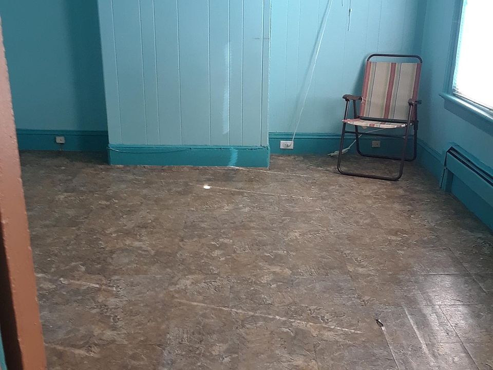 2nd image of 184 Edmund Ave #1