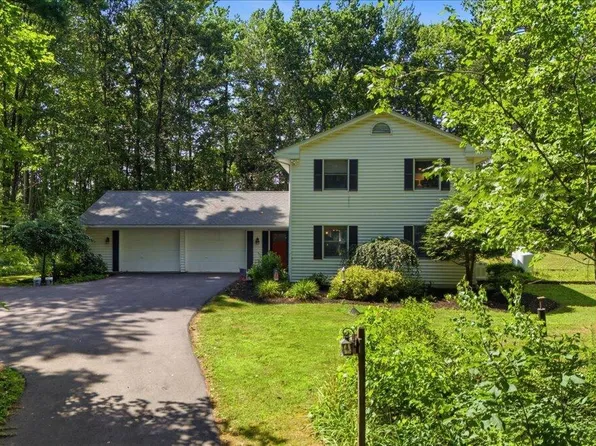 43 Grace Moore Road, Saratoga Springs, NY 12866