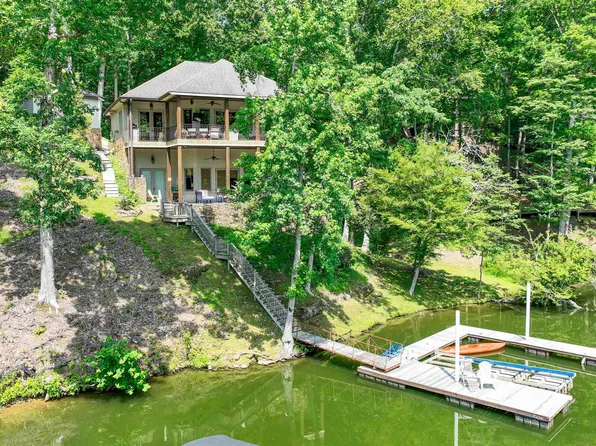 125 Canyon Cv, Savannah, TN 38372