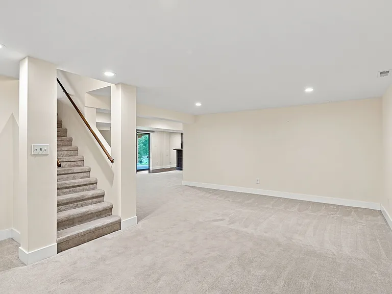 4874 Vermilion Dr — Photo 27