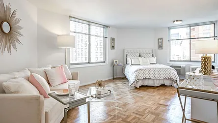 Rented by Pinnacle City Living