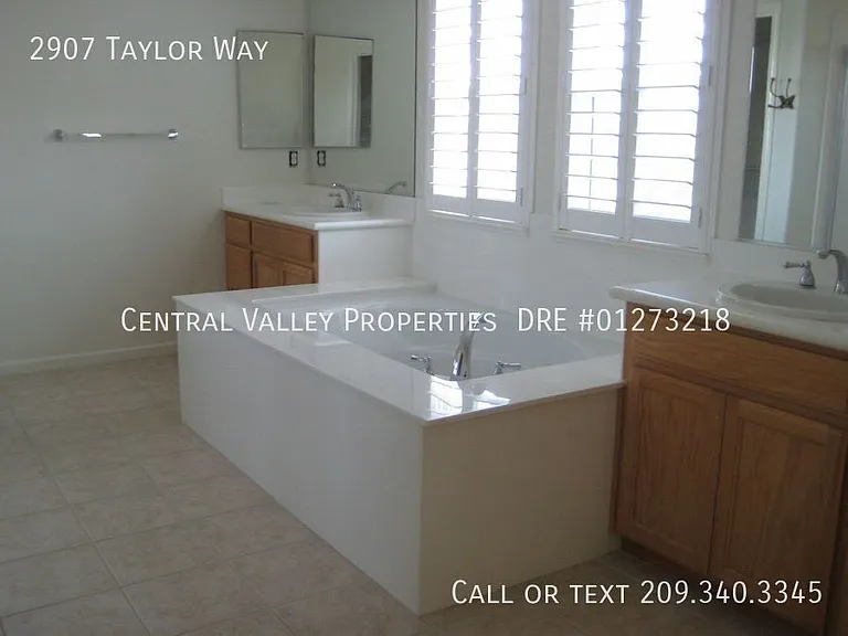 2907 Taylor Way — Photo 17