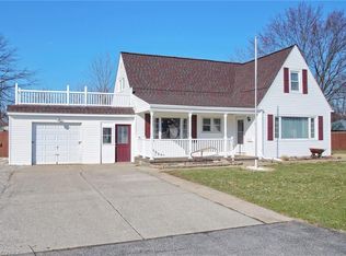 2063 Roosevelt Ave, Lorain, OH 44055