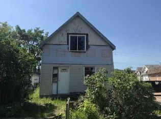 10306 E 101st St, Peace River, AB T8S1K1