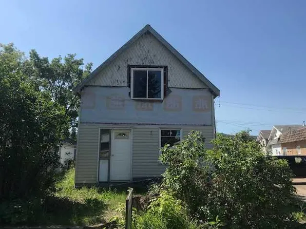 10306 E 101st St, Peace River, AB T8S 1K1