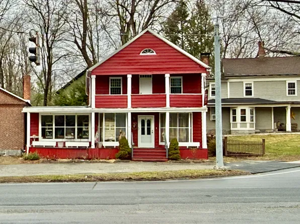 4 Main St S Unit 2, Woodbury, CT 06798