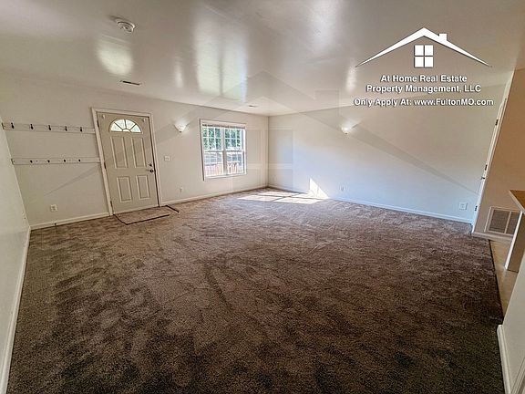 2nd image of 710 Grand Ave #B