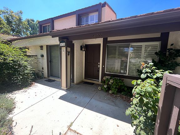 2nd image of 24755 Sand Wedge Ln