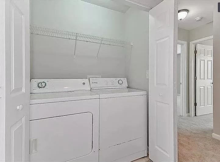 1064 Prestwyck Ct — Photo 20
