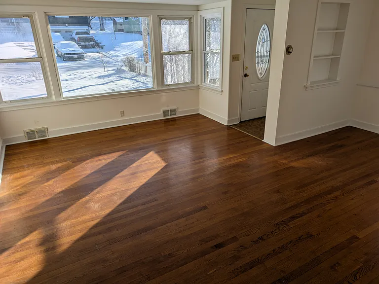 117 Revere Rd — Photo 2