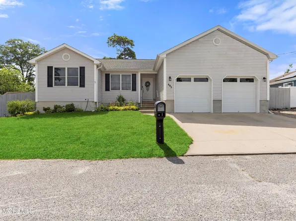 645 Beach Avenue, Beachwood, NJ 08722