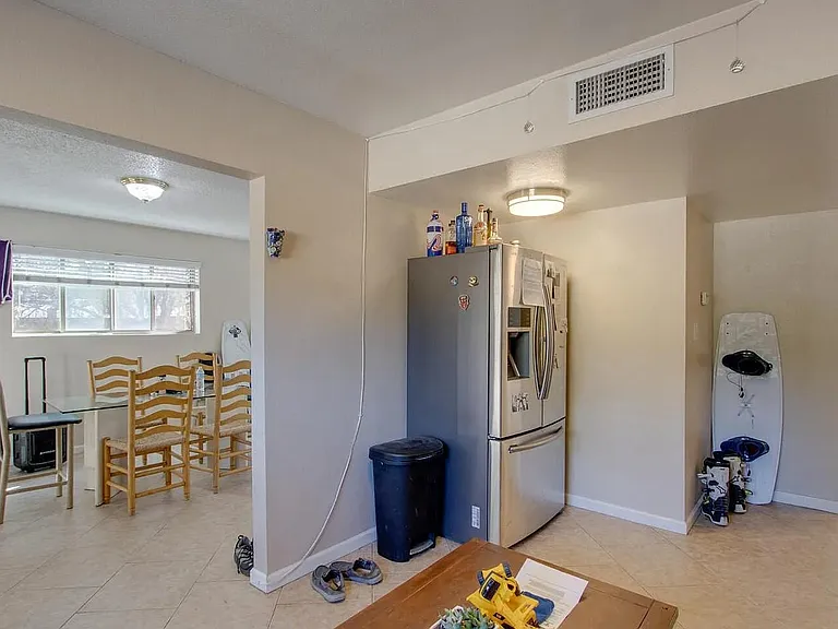 618 E Wesleyan Dr — Photo 11