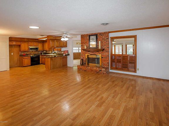 5th image of 4441 Mesa Cir
