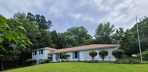 1002 Dixon Dr Photo 1