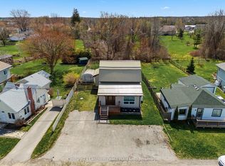 115 Ridley St, Prince Edward County, ON K8N 4Z1