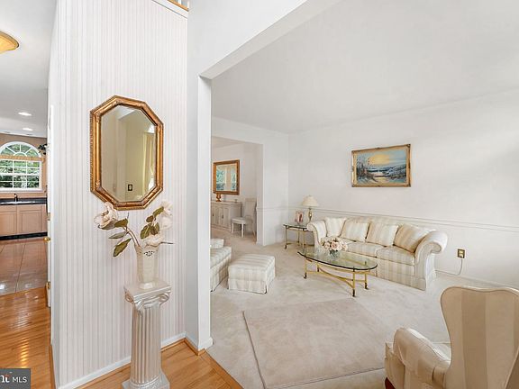 4th image of 8 Gander Ct