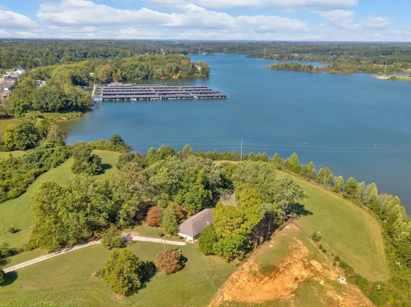 1000 N Vine St, Winchester, TN 37398