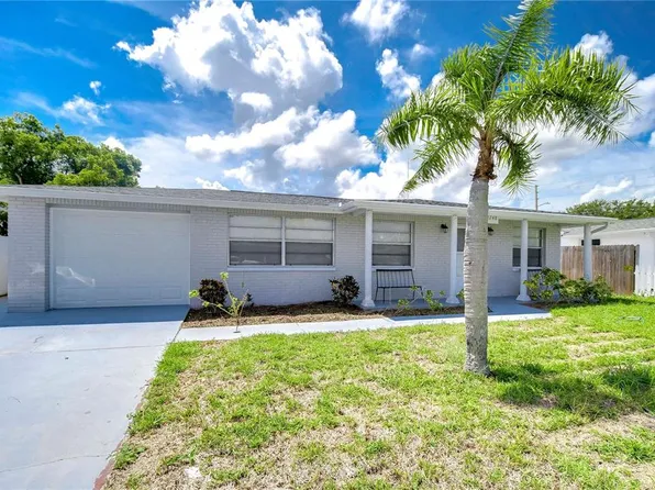 3248 Eisenhower Dr, Holiday, FL 34691