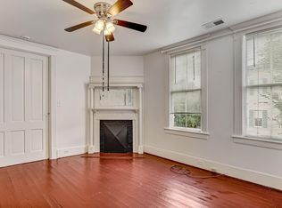 126 E Waldburg St, Savannah, GA 31401