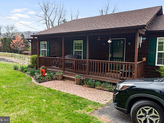 4th image of 532 Apple Orchard Dr