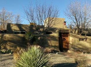 3607 Calle Del Sol NE, Albuquerque, NM 87110