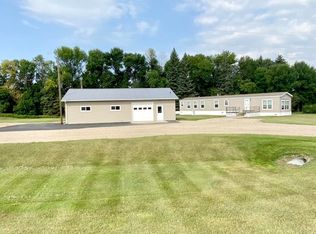 870 Highway 32 S, Edinburg, ND 58227