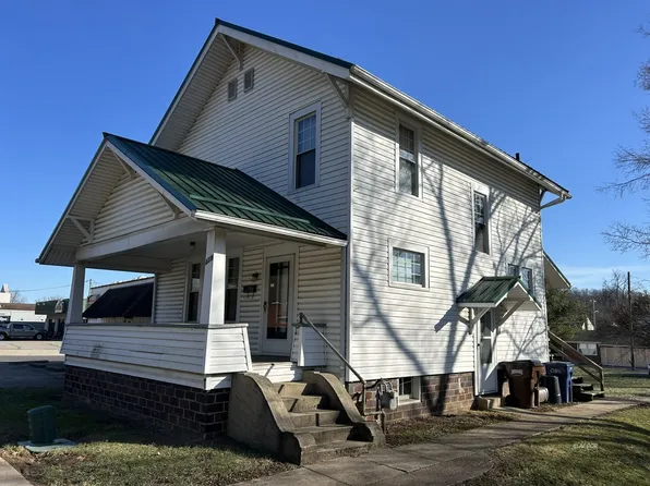 439 E State St, Athens, OH 45701